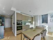 2 Bedroom Flat For Sale In London