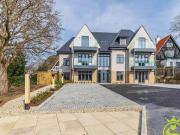 2 Bedroom Flat For Sale In Poole