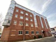 2 Bedroom Flat For Sale In Portsmouth, Hampshire