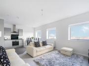 2 Bedroom Flat For Sale In Portsmouth, Hampshire