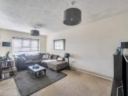 2 bedroom flat for sale in Pursers Court, Slough,...
