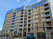 2 Bedroom Flat For Sale In Redhill, Surrey