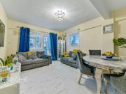 2 bedroom flat for sale in Redlands Way, LONDON SW2