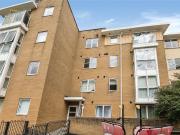2 bedroom flat for sale in Richmond Court, Exeter,...