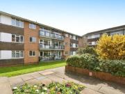 2 Bedroom Flat For Sale In Saltdean, Brighton