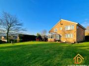 2 Bedroom Flat For Sale In Scalby, Scarborough