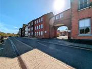 2 Bedroom Flat For Sale In Severnside South, Bewdley,...