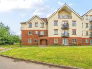 2 bedroom flat for sale in Slough, Berkshire, SL3 2 bedroom flat for sale in Slough, Berkshire, SL3
