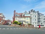 2 bedroom flat for sale in South Cliff, Eastbourne, BN20