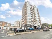 2 bedroom flat for sale in South Parade, Southsea,...