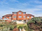 2 bedroom flat for sale in Southampton Close,...