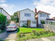 2 Bedroom Flat For Sale In Southgate, London
