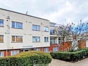 2 Bedroom Flat For Sale In The Avenue, Wembley