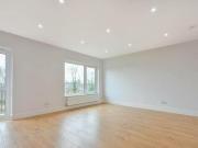 2 Bedroom Flat For Sale In The Moleseys, West Molesey