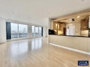 2 bedroom flat for sale in The Quays, Salford, M50