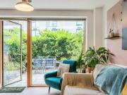 2 Bedroom Flat For Sale In Wandsworth, London
