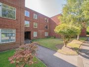 2 bedroom flat for sale in Warwick Road, Bromford Mere...
