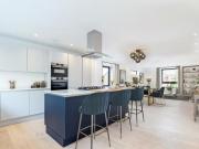 2 Bedroom Flat For Sale In Warwickshire