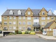 2 Bedroom Flat For Sale In Watford, Hertfordshire