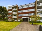 2 bedroom flat for sale in Wellington Court, Grand... 2 bedroom flat for sale in Wellington Court, Grand...