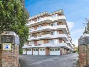 2 bedroom flat for sale in West Cliff Road, Bournemouth, BH2