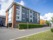 2 bedroom flat for sale in Whitby Road, Slough SL1