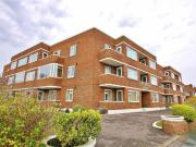 2 bedroom flat for sale in Winchelsea Gardens, Worthing,...
