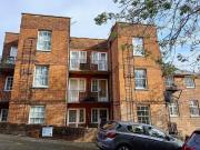 2 bedroom flat for sale in Winchester, SO22