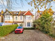 2 bedroom flat for sale in Woodfield Road, Ealing, W5