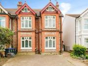 2 Bedroom Flat For Sale In Worthing, West Sussex