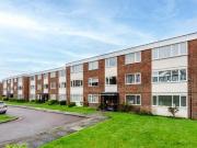 2 Bedroom Flat For Sale In Worthing, West Sussex