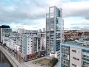 2 bedroom Flat for sale, Meadowside Quay Square,...