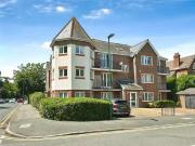 2 bedroom Flat for sale, Worcester Road, Sutton, SM2...