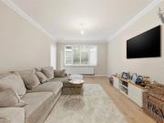 2 Bedroom Flat Garden