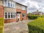 2 Bedroom Flat Ground Floor