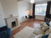 2 Bedroom Flat House to Rent