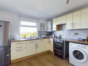 2 Bedroom Flat House to Rent