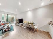 2 Bedroom Flat House to Rent