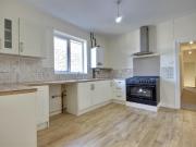 2 Bedroom Flat House to Rent