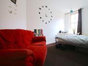 2 Bedroom Flat House to Rent