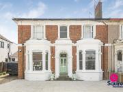 2 Bedroom Flat House to Rent