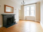 2 Bedroom Flat House to Rent