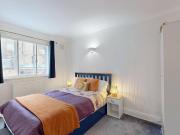 2 Bedroom Flat House to Rent