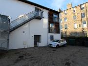 2 Bedroom Flat House to Rent 2 Bedroom Flat House to Rent