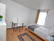 2 Bedroom Flat House to Rent