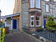 2 Bedroom Flat House to Rent