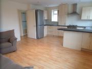 2 Bedroom Flat House to Rent