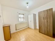 2 Bedroom Flat House to Rent