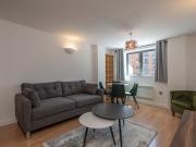 2 Bedroom Flat House to Rent