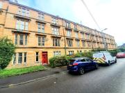 2 Bedroom Flat House to Rent